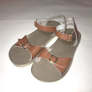 Girls Sz 2 Brown Salt Water Sandals